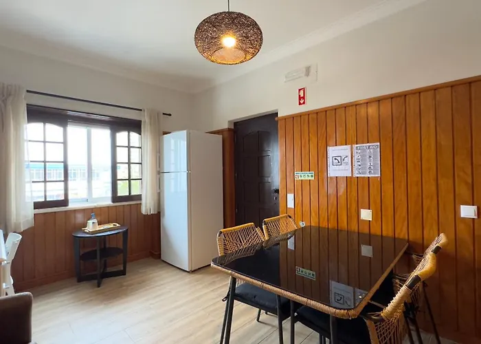 Ensuite 3 Laranja Frente Rochedo 3* Santo Isidoro