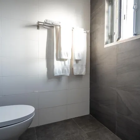 ゲストハウス Ensuite 3 Laranja Frente Rochedo Santo Isidoro