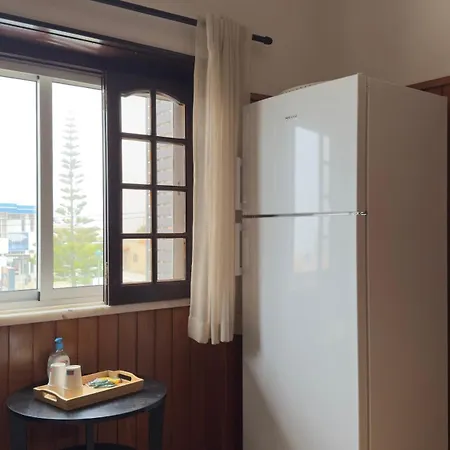 Ensuite 3 Laranja Frente Rochedo Gæstehus