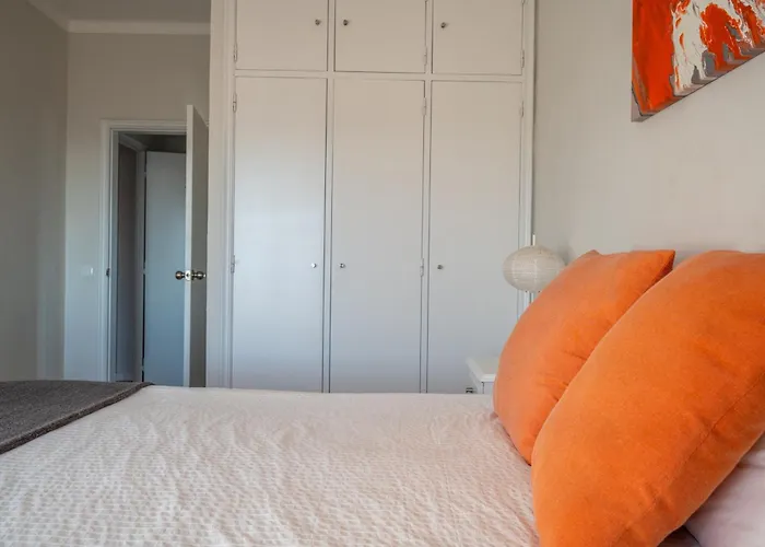 בית הארחה Ensuite 3 Laranja Frente Rochedo 3*